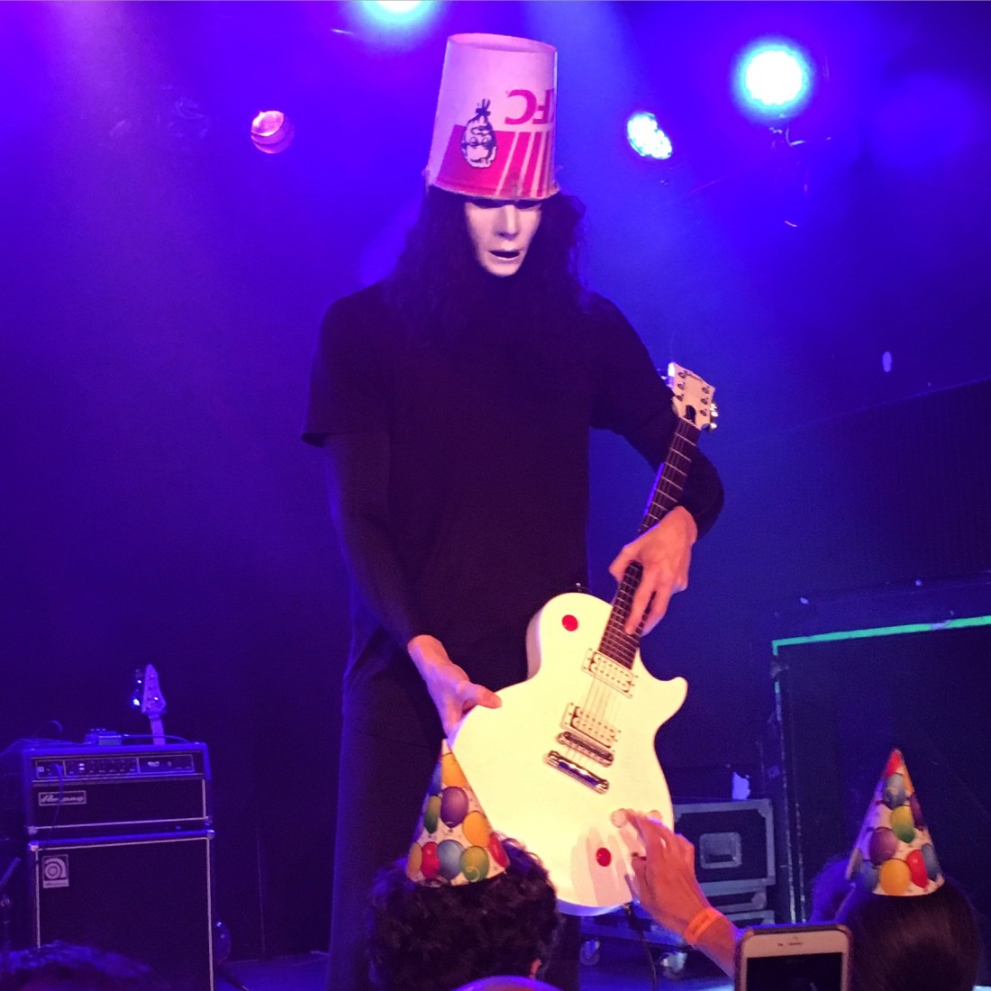 Buckethead closeup from Lincoln Theatre May 13 2016.JPG
